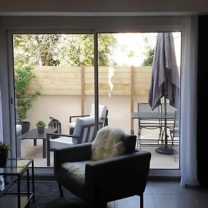 Dari's Host Apartment